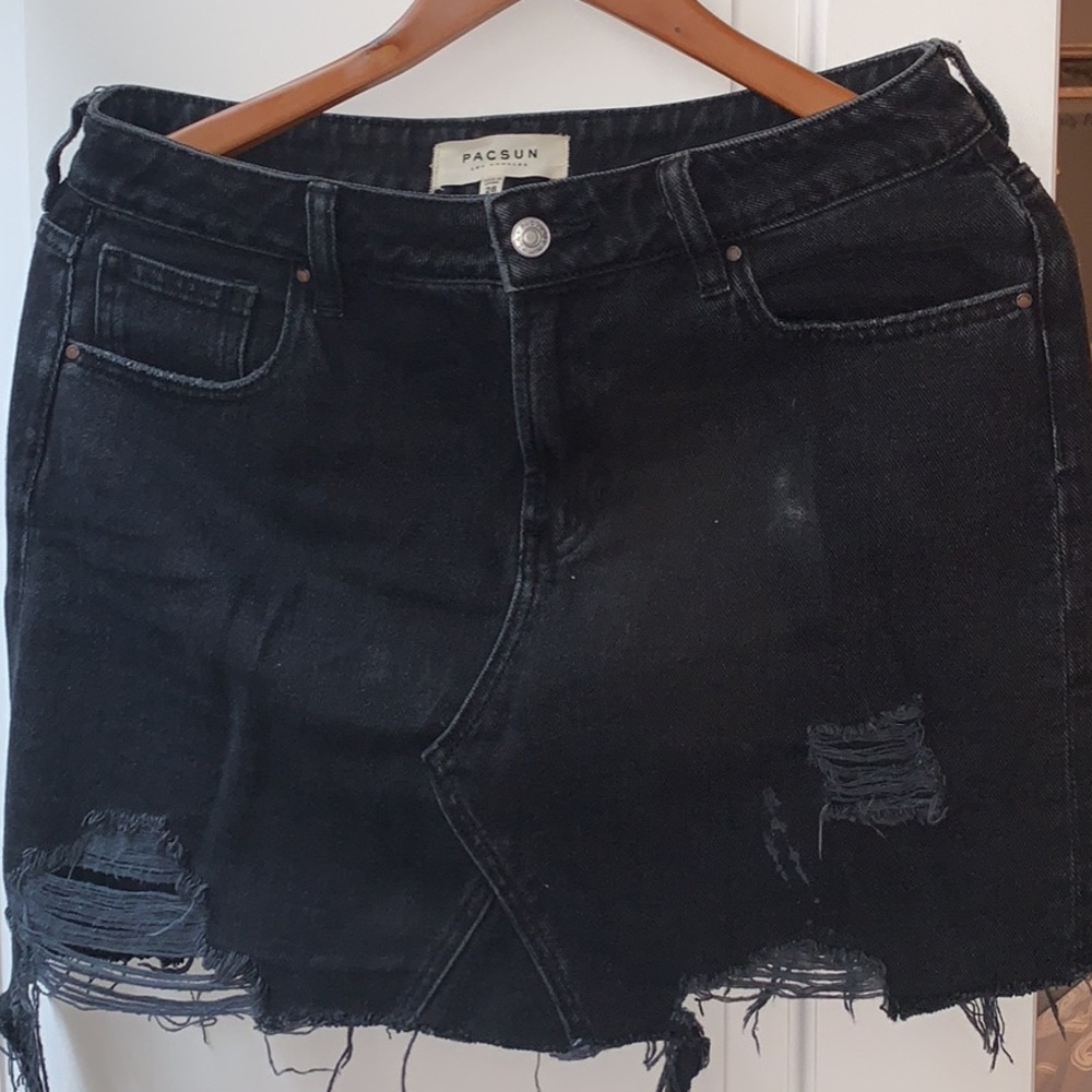 Women’s pac sun  black denim skirt